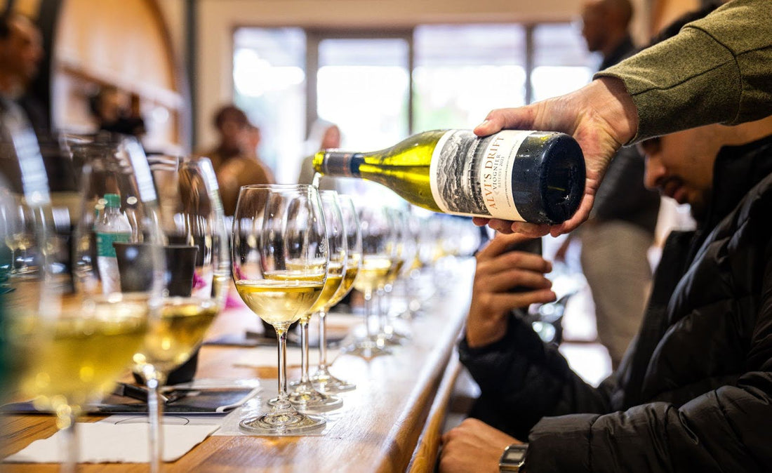 Viognier vs Chardonnay: A Taste, Sweetness & Acidity Comparison